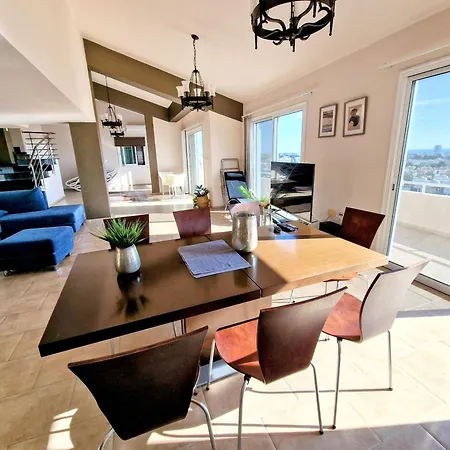 Paphos Central Penthouse Exterior photo